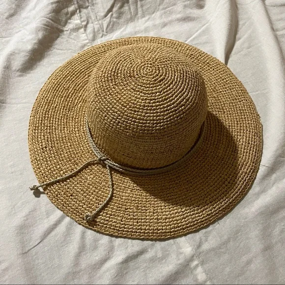 Vera Bradley Tan and White Sun Hat Vera Bradley | Accessories | Vera Bradley Tan And White Sun  main image 4